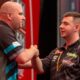 Rob Cross i Sebastian Białecki podczas Poland Darts Masters 2024